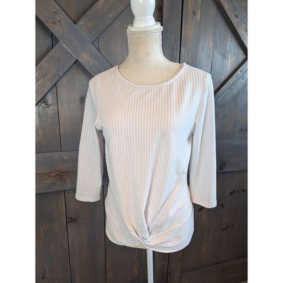 Above and Beyond Shirt Top Blouse Women's Small Half Sleeve Cream - Picture 1 of 8